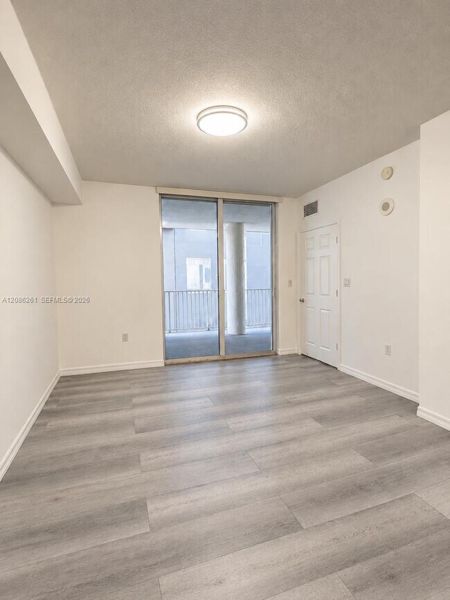 Foto del edificio - 115 SW 11th St