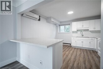 Building Photo - 2161 Ghent Ave