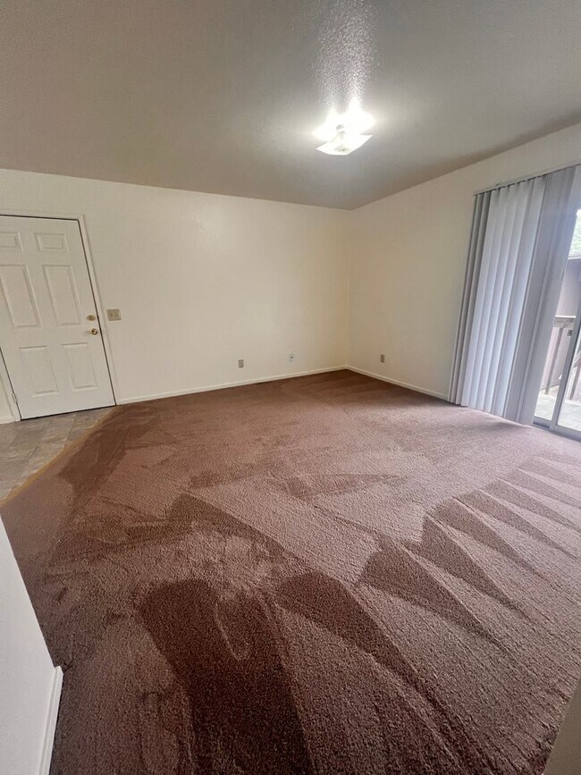 Building Photo - 1330 Haven Ln