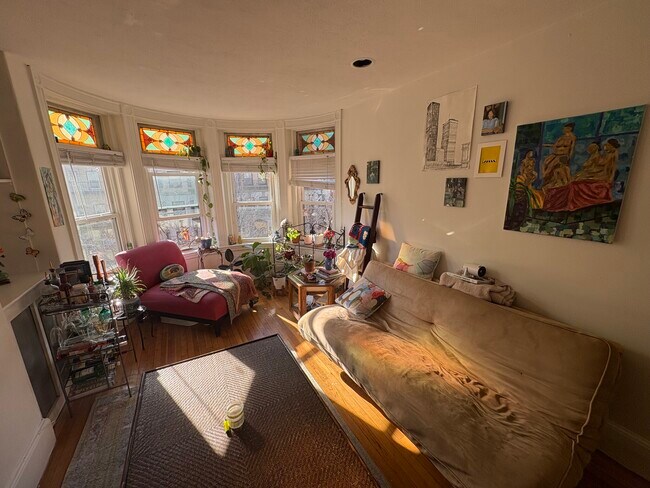 Building Photo - 45 Westland Ave