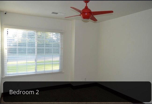 Building Photo - 1016 E Quincy Ave