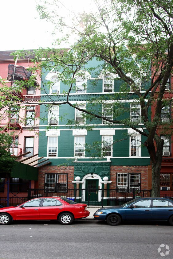 Foto del edificio - 485 6th Ave