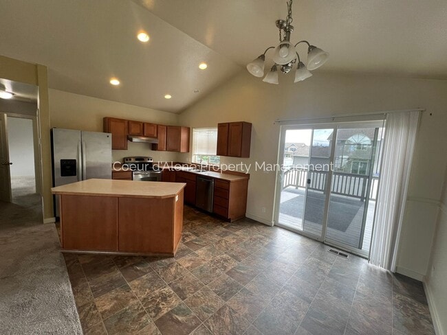 Building Photo - 3698 Sharpshin Dr
