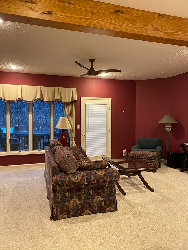 209 Aaron Smith Dr, Bridgeport, WV 26330 Townhome Rentals in