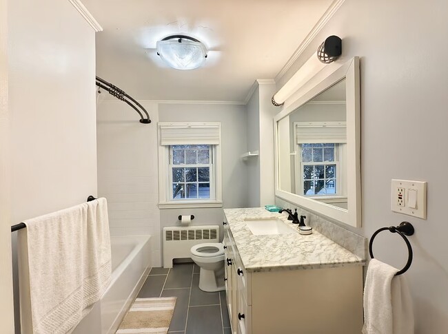 Foto del edificio - 760 Lynn Fells Pky