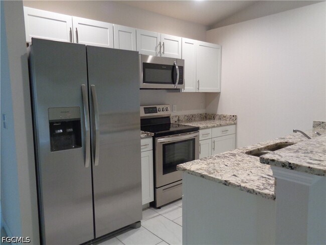 Foto del edificio - 3814 SW 15th Pl