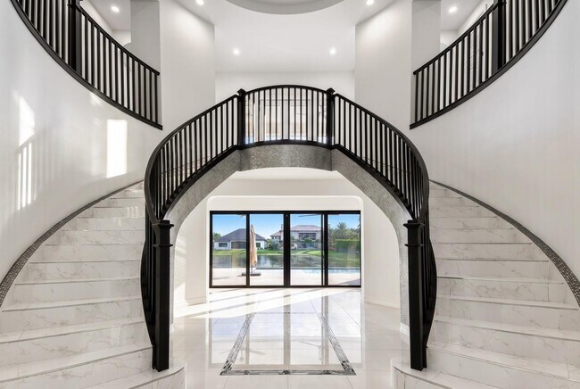 Foto del edificio - 9065 Watercrest Cir E