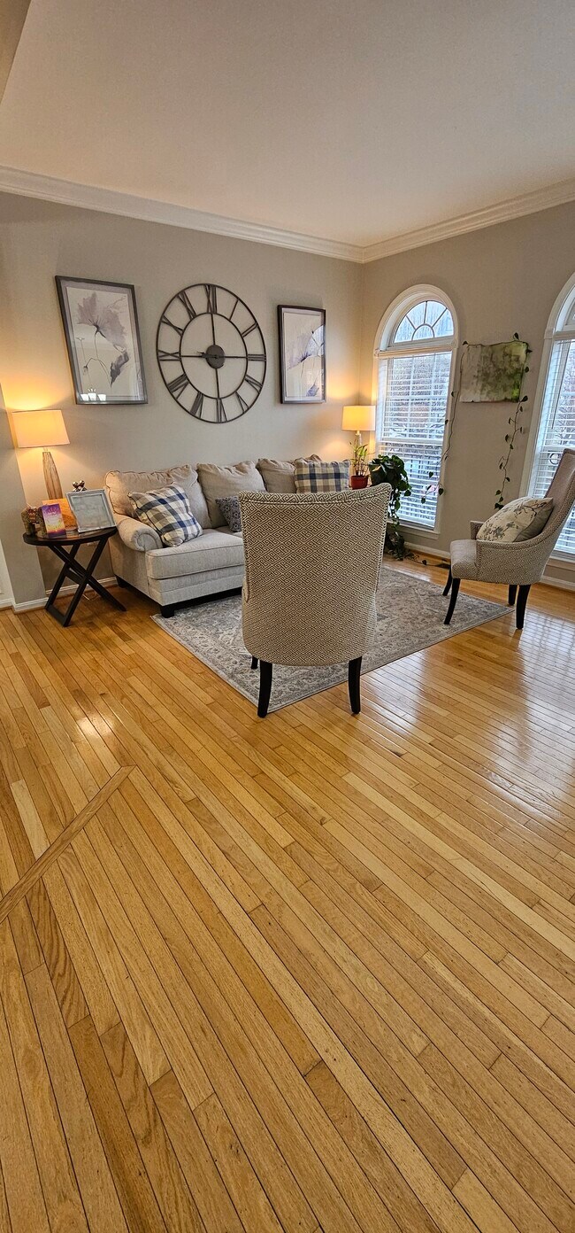 Foto del edificio - 8226 Gunston Commons Way