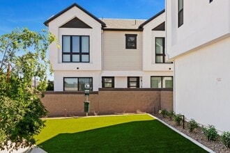 Building Photo - 56th at Arcadia