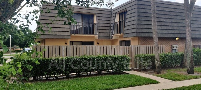 Foto del edificio - 221 2nd Way