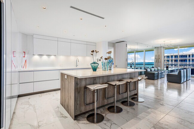 Foto del edificio - 2100 Ocean Blvd