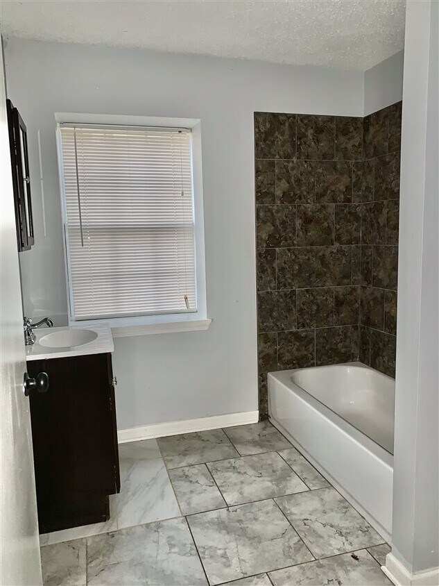 Foto del edificio - 42 N Claybrook St