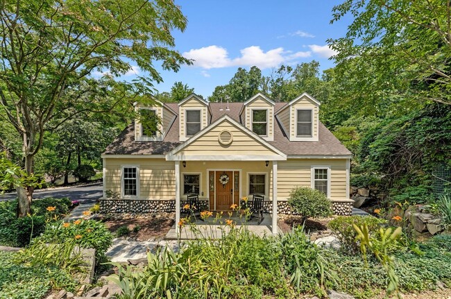 Building Photo - 7712 Dolly Dr