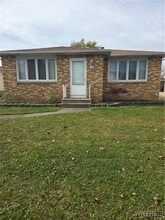 Building Photo - 30 Nassau Ln