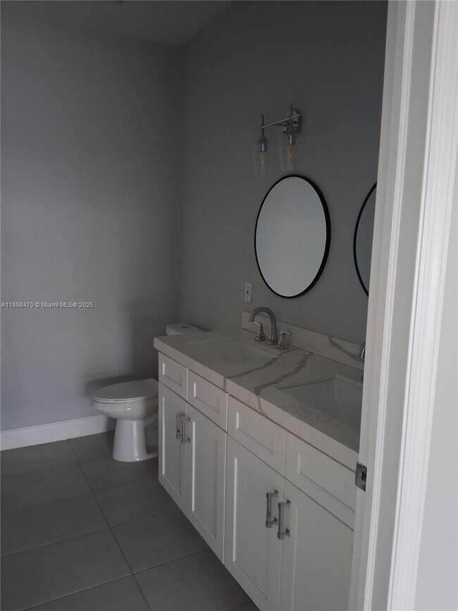 Foto del edificio - 488 NW 40th Ct