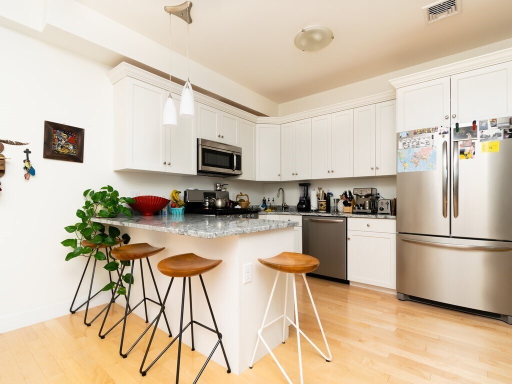 Foto principal - 70 Prospect St