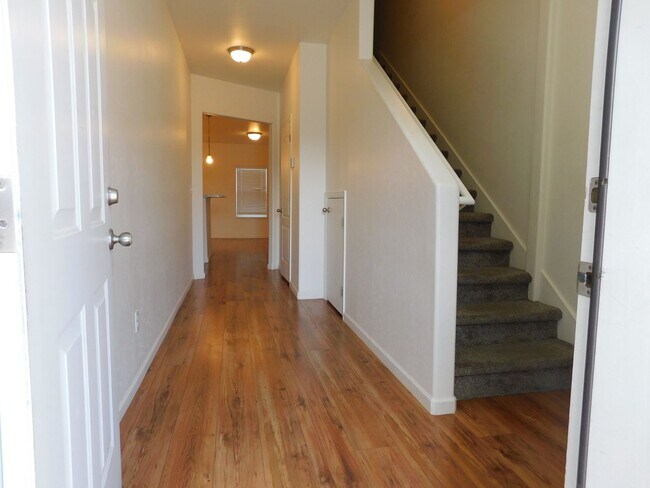 Foto del edificio - COMING SOON