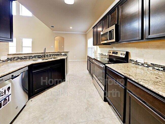 Building Photo - 3014 Rosemount Ln
