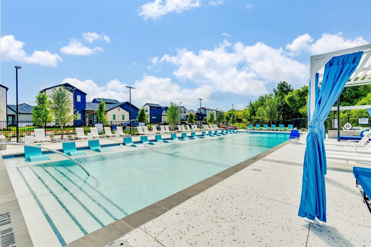 Foto principal - 1511 Provident Dr