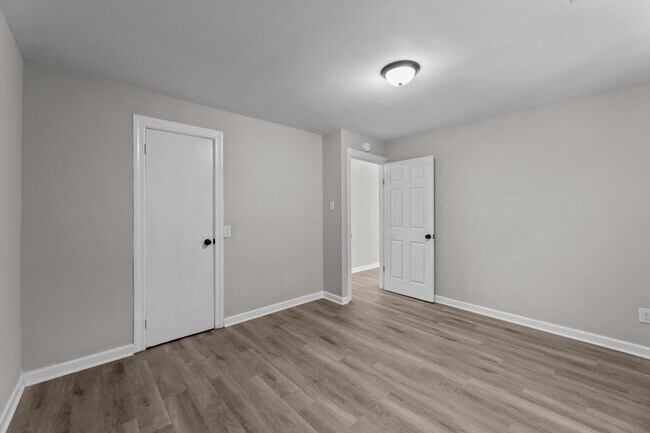 Foto del edificio - 1424 Springbrook Dr