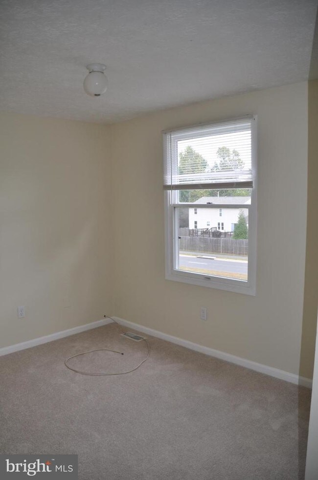 Foto del edificio - 5481 Braddock Ridge Dr