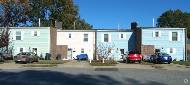 Foto del edificio - Second Oakmont Townhouses