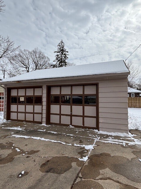 Garaje compartido - 711 Grant Ave