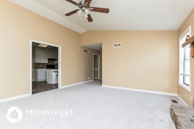 Building Photo - 507 Hollow Ct