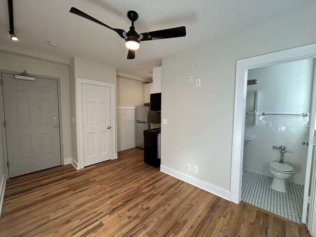 Foto del edificio - 4526 N Sheridan Rd