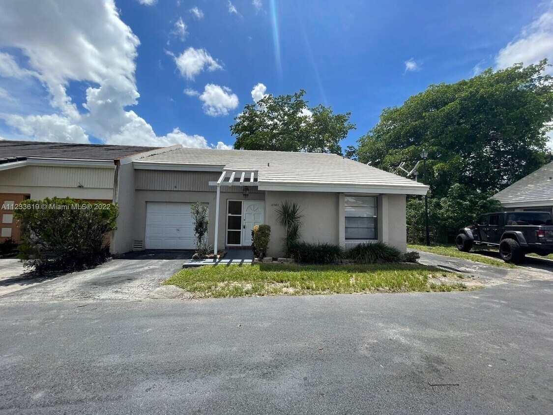 10583 La Placida Dr, Coral Springs, FL 33065 House for Rent in Coral