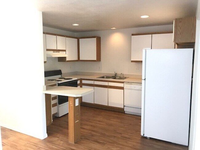 Building Photo - 2536sw23-2538sw23