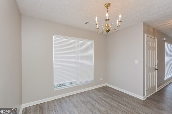 Building Photo - 6481 Alford Way