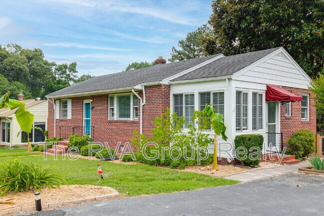Foto del edificio - 6325 Glyndon Ln