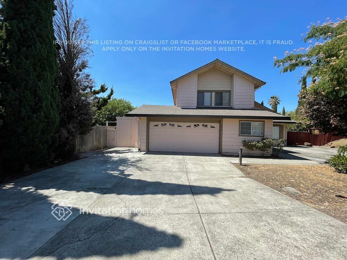 Primary Photo - 420 Hannigan Way