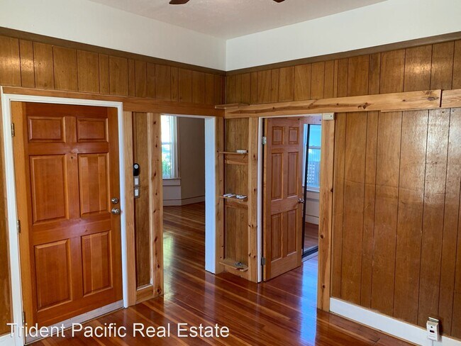 Building Photo - 2 br, 1 bath House - 305 Pomona Ave