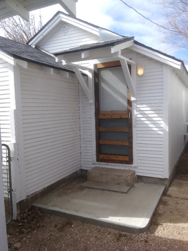 Building Photo - 1404 S Jefferson St