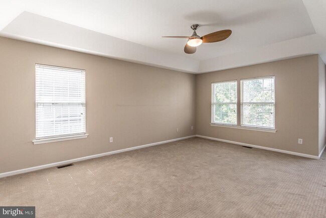 Building Photo - 7 Amaryllis Ln