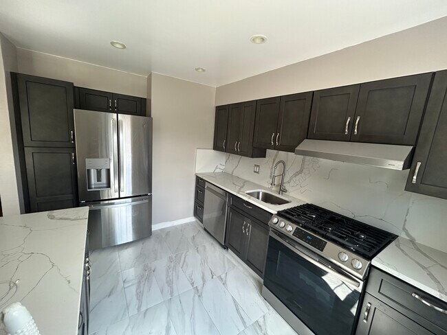 Foto del edificio - 1008 Travis Ln