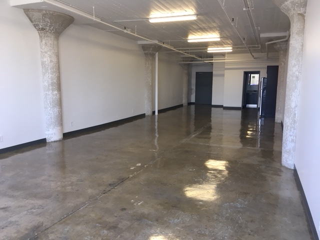 Building Photo - 1308 Factory Pl