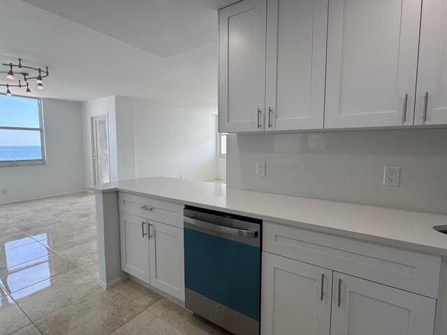 Building Photo - 305 N Pompano Beach Blvd