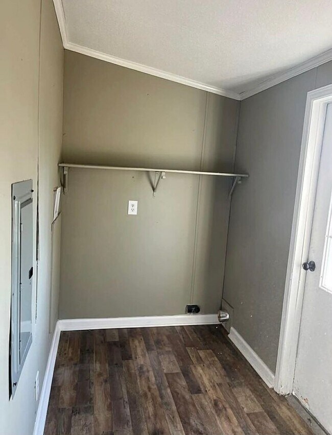 Building Photo - 3289 Bradshaw Rd