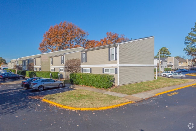 Sea Pines Apartments - Sea Pines