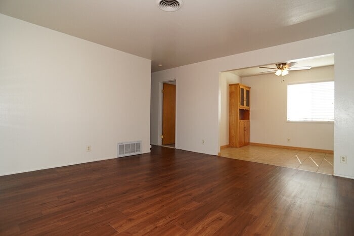 Primary Photo - Cute 2 bedroom, 1 bath in Carmichael!
