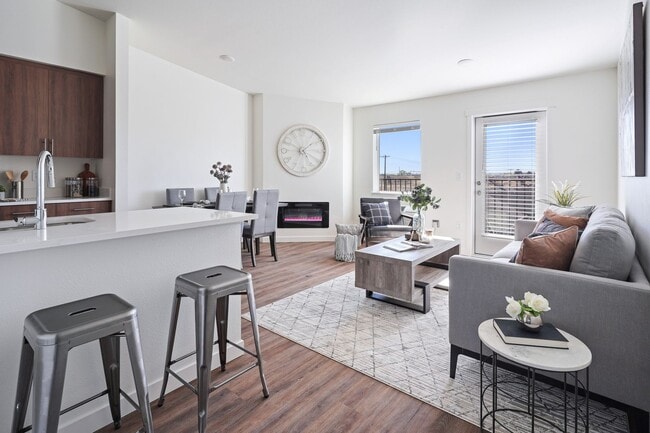 Interior Photo - North 88