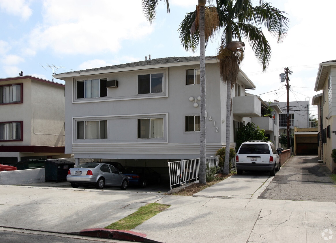 Building Photo - 1472 S Wooster St