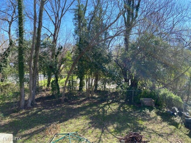 Foto del edificio - 3 br, 2 bath House - 1214 Berkeley St