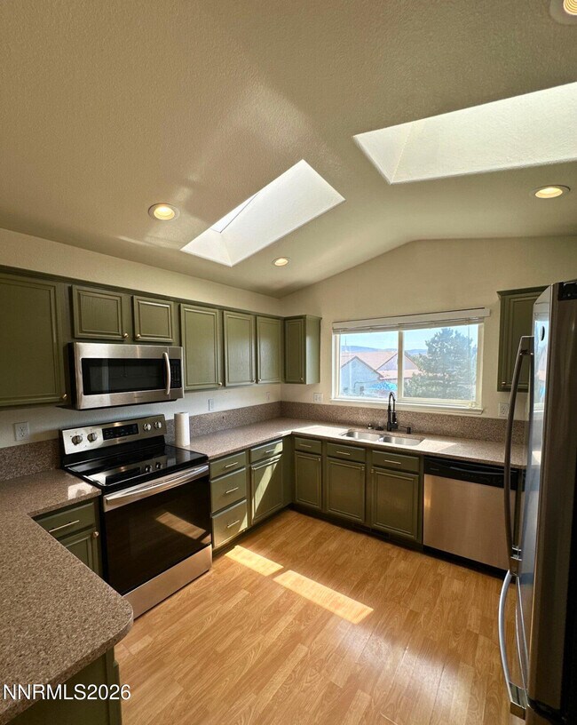 Building Photo - 6578 Chula Vista Dr