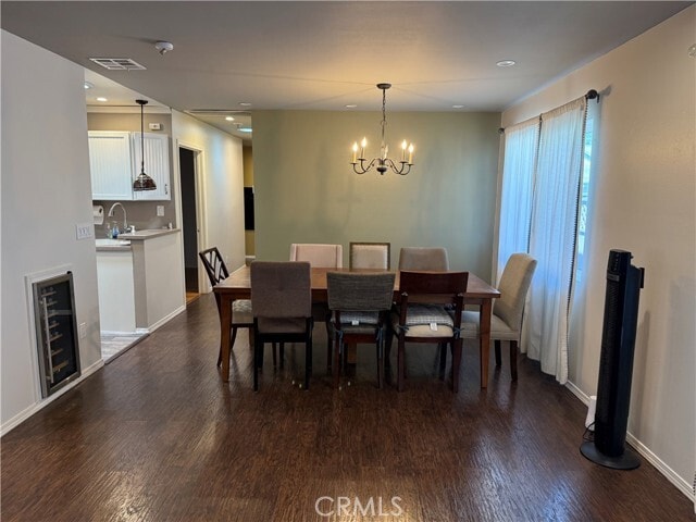 Foto del edificio - 1615 E Harding St