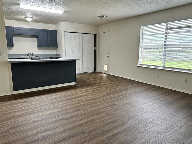 Foto del edificio - 5708 Macdougall Dr