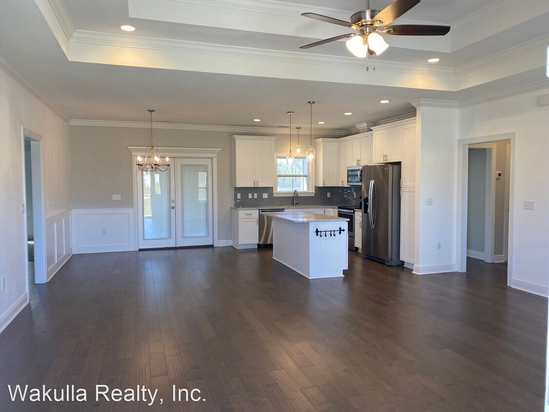 Foto del edificio - 3 br, 2 bath House - 100 Evergreen Drive